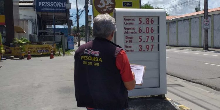 Procon-JP realiza 164 pesquisas de preços em 2024; levantamentos para combustíveis chegam a 49