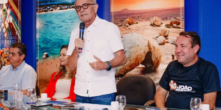 Cícero Lucena lança uma série de ações para promover João Pessoa e recepcionar turistas na alta estação