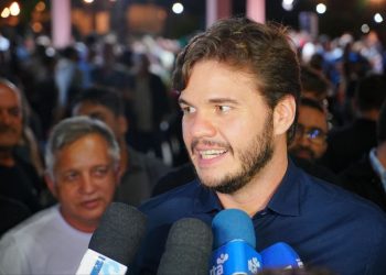 Bruno Cunha Lima participa da assinatura de Termo de Cessão de linha férrea para implantação do VLT em Campina Grande