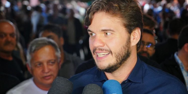 Bruno Cunha Lima participa da assinatura de Termo de Cessão de linha férrea para implantação do VLT em Campina Grande