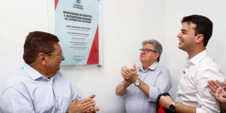 João Azevêdo entrega Hospital de Pocinhos, autoriza ampliação de serviços e fortalece regionalização da Saúde na Paraíba
