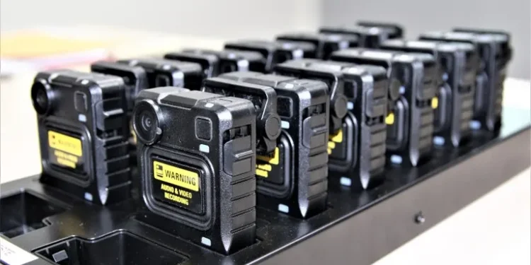 João Azevêdo antecipa que câmeras corporais serão usadas por todos os policiais militares paraibanos