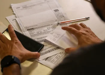 Brasil terá maior alíquota do mundo após reforma tributária no Senado