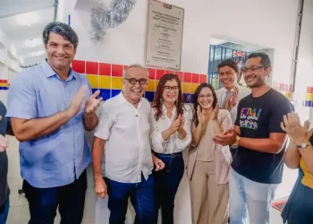 Cícero Lucena entrega Escola João Gadelha de Oliveira Filho, a 41ª unidade de ensino reformada e modernizada