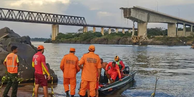 Ponte entre Tocantins e Maranhão desaba; uma morte é confirmada