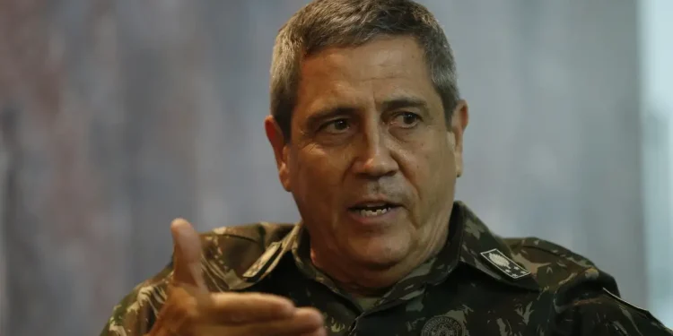 Prisão de Braga Netto é mantida após audiência de custódia