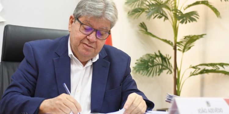 João Azevêdo nomeia mais 211 aprovados da segunda turma do concurso da Polícia Civil