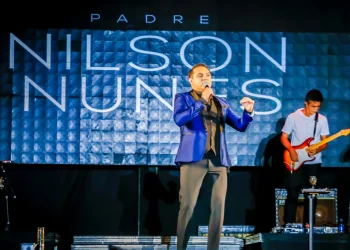 Padre Nilson comanda o Natal de Luz nesta quinta-feira (26) na Praia de Tambaú