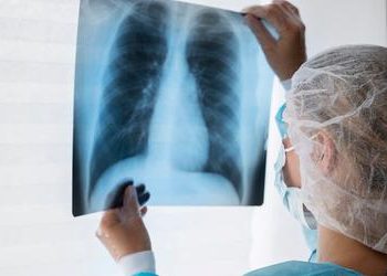 Patos recebe reconhecimento do Ministério da Saúde por alcançar 100% de cura nos casos de tuberculose pulmonar em 2024