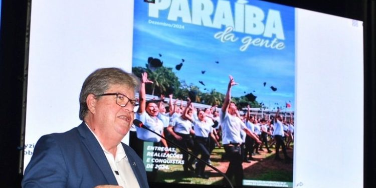 João Azevêdo presta contas das ações do governo em 2024 e celebra resultados positivos da economia e das políticas públicas
