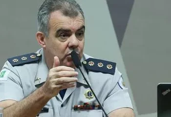 Com tornozeleira, PM preso em 8 janeiro vira espião e é acusado de perseguir mulher
