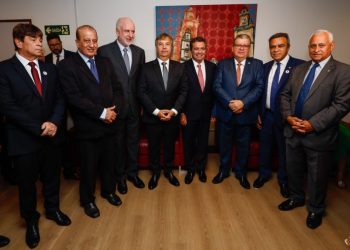 João Azevêdo prestigia posse de nova Mesa Diretora do TCE e ressalta harmonia entre os Poderes e órgãos de controle