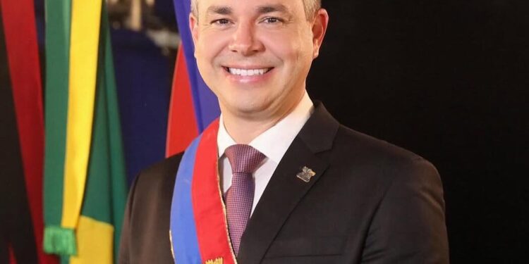 André Coutinho anuncia calendário anual de pagamento a servidores da Prefeitura de Cabedelo