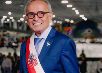 Cícero Lucena e Leo Bezerra são empossados para novo mandato em João Pessoa