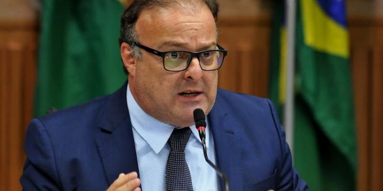 Prefeito se desculpa após declaração sobre João Pessoa voltar a ser “curral de Natal”