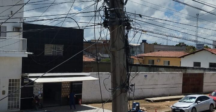 Prefeitura de Monteiro notifica operadoras de internet que prestam serviço no município