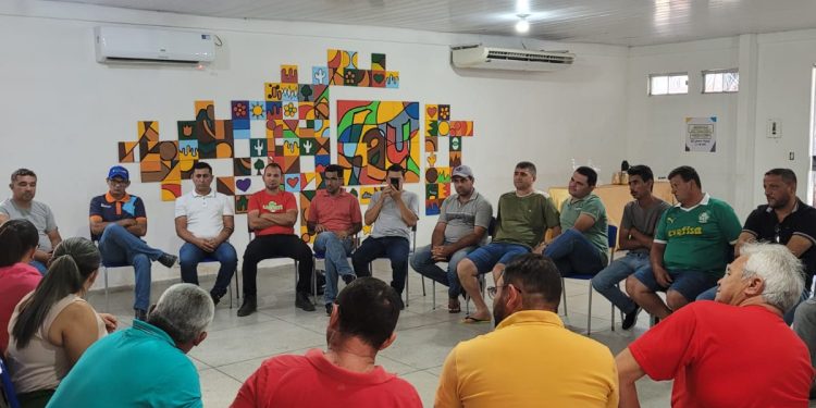 Seduc de Monteiro se reúne com Motoristas Escolares da frota própria da Rede Municipal de Ensino