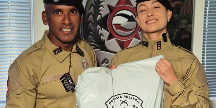 Comandante da PM da Paraíba apresenta novo uniforme da corporação; veja