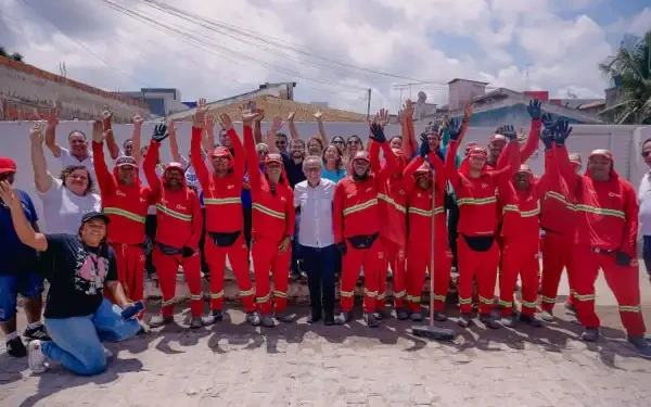 Prefeito entrega 100 ruas em 31 bairros de João Pessoa e projeta avanço da pavimentação por toda a cidade