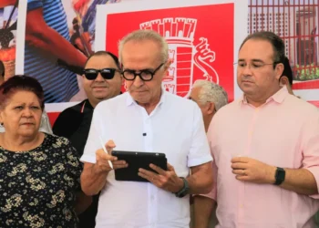 Cícero Lucena autoriza pavimentação em 22 ruas de três bairros e projeta transformação na região do Jardim Veneza com um novo Cemapi