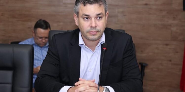 En Passant: MPE requer a cassação de André Coutinho, vice-prefeito e vereador de Cabedelo