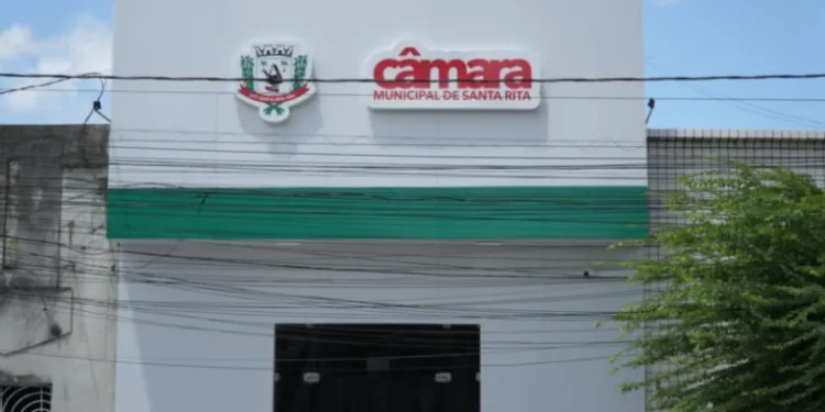 Após confusão no dia da posse, Câmara de Santa Rita marca eleição para novo presidente