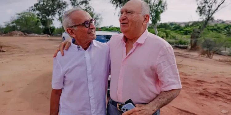 Acompanhado do presidente do TCE-PB, Cícero inspeciona obras do Parque Socioambiental do Roger