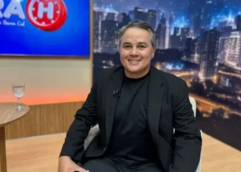 Efraim considera voto em Hugo para governador em 2026, mas defende protagonismo da oposição