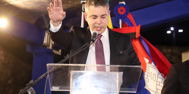 André Coutinho passa a exigir ficha limpa e certidões negativas de servidores comissionados e contratados de Cabedelo