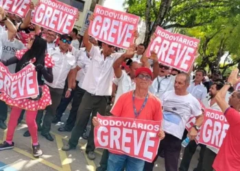 Greve dos motoristas de ônibus persiste pelo quarto dia em João Pessoa
