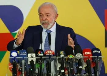 “Maior programa de crédito do país”, diz Lula sobre consignado CLT