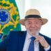 Lula dá sinais de não buscar reeleição, mas ministros acreditam que ele será candidato