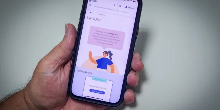 Prouni 2025: inscrições começam nesta sexta-feira (24)