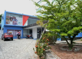 Celest inscreve para mais de 700 vagas em cursos de línguas estrangeiras e Libras, neste sábado (25)
