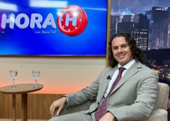 Veneziano garante apoio de 143 prefeitos e confirma candidatura à reeleição no Senado: “Confiança é a base”