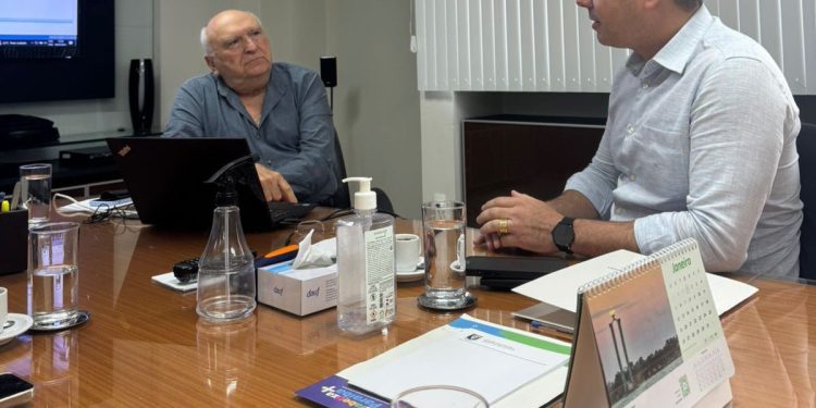 Em visita ao TCE, prefeito de Cabedelo reforça seu compromisso com a transparência e a modernização administrativa