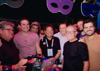 Ao lado de João Azevêdo e Hugo Motta, Cícero Lucena destaca prévia carnavalesca de João Pessoa como a melhor do País e celebra fortalecimento do turismo