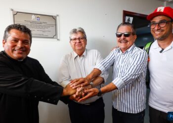 João Azevêdo autoriza convênio para construção de cobertura de anfiteatro e entrega reforma do Centro de Convivência do Santuário de Santa Fé, em Solânea