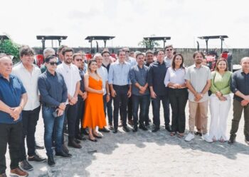 Mamanguape recebe caminhão caçamba e 80 cisternas de água do deputado e presidente da Câmara Hugo Motta