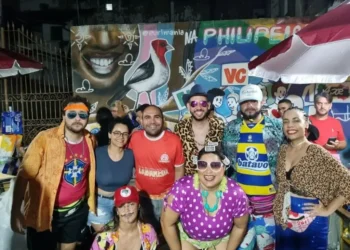 Bloco Cafuçu leva irreverência e tradição ao Centro Histórico de João Pessoa nesta sexta-feira (28)