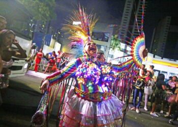 Virgens de Tambaú prometem arrastar multidão com irreverência e show de Leo Santana e grandes nomes da música