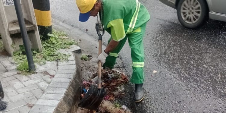 Prefeitura de Campina Grande segue em alerta devido às chuvas registradas e intensifica limpeza nos canais do Município