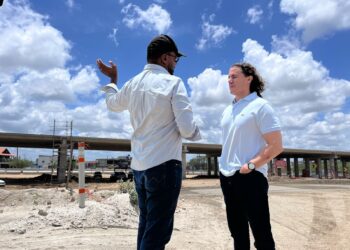 Veneziano constata ritmo acelerado na obra do 3º viaduto da duplicação da BR 230 em Campina Grande e prevê inauguração dos primeiros trechos