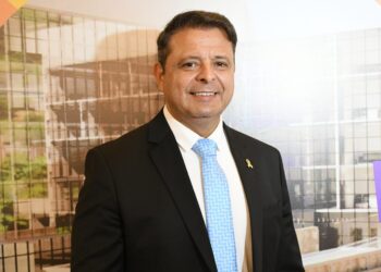Marmuthe comemora lançamento do ônibus 100% elétrico em João Pessoa