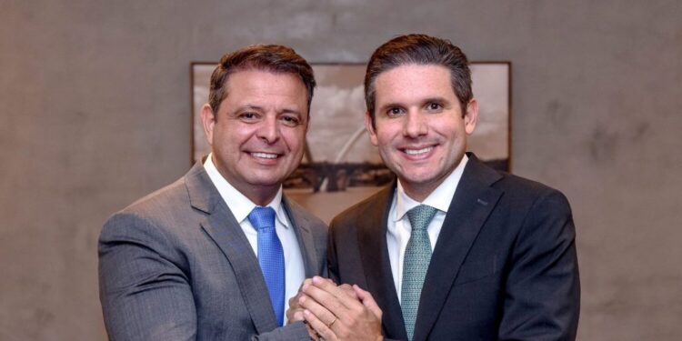 Vereador Marmuthe prestigia posse de Hugo Motta