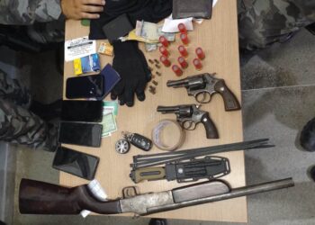 Polícia Militar prende quadrilha com armas e materiais que seriam usados em sequestro na Paraíba