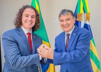 Ministro atende solicitação de Veneziano e oficializa nova tabela de reajuste para o leite de cabra produzido na Paraíba