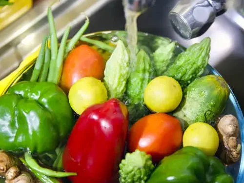 Saúde orienta população e alerta sobre riscos de contaminação de água e alimentos devido às chuvas