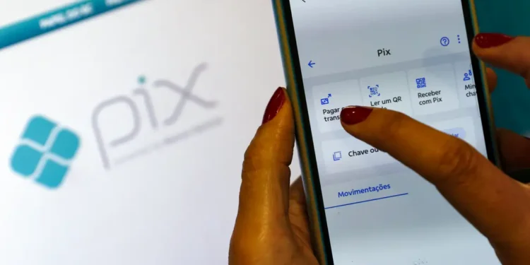 Boletos podem ser pagos por Pix a partir desta segunda-feira (03)