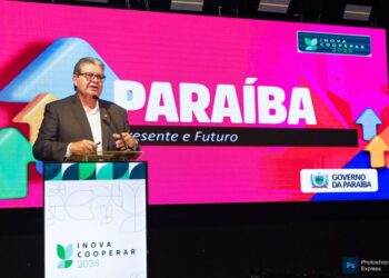 João Azevêdo participa de abertura do Inova Cooperar 2025 e aborda em palestra investimentos feitos na Paraíba
